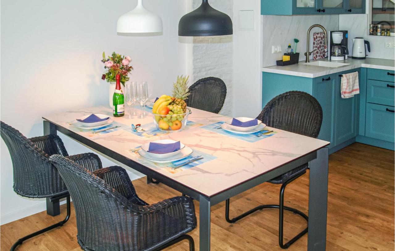 2 Bedroom Lovely Apartment In Binz Ot Prora Lubkow ภายนอก รูปภาพ
