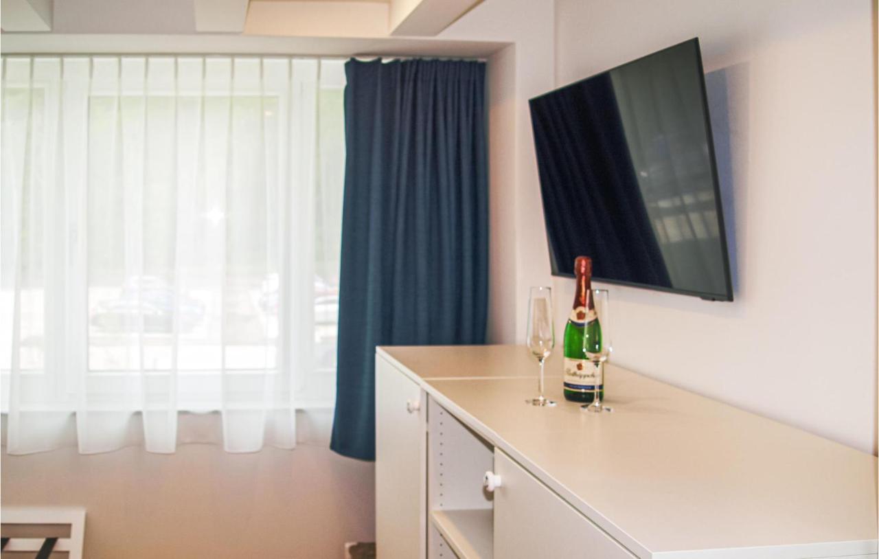 2 Bedroom Lovely Apartment In Binz Ot Prora Lubkow ภายนอก รูปภาพ